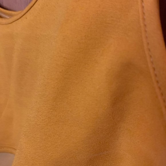 SHEIN Cutout Front Crop Tank Top - Picture 2 of 7